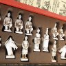 Шахматы в кожаной коробке, фигуры из костной муки, 50 см
